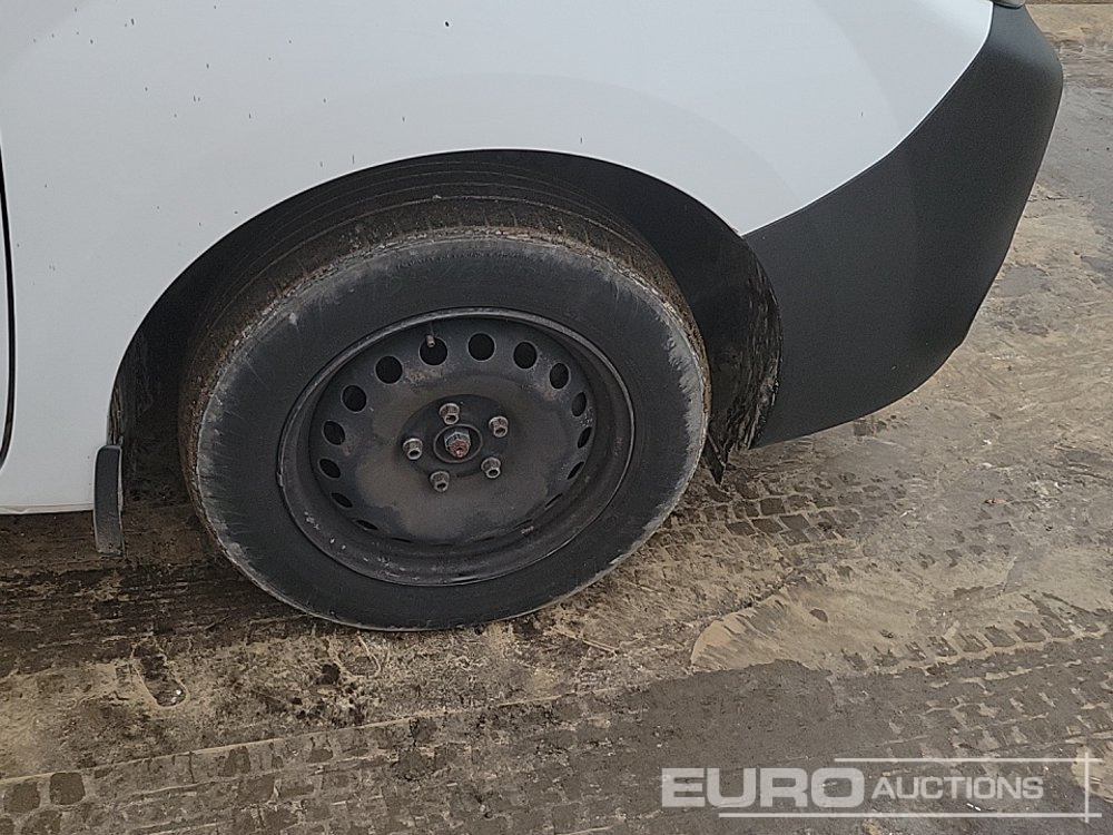 Furgoneta 2021 Nissan NV250: foto 12 Furgoneta 2021 Nissan NV250: foto 12