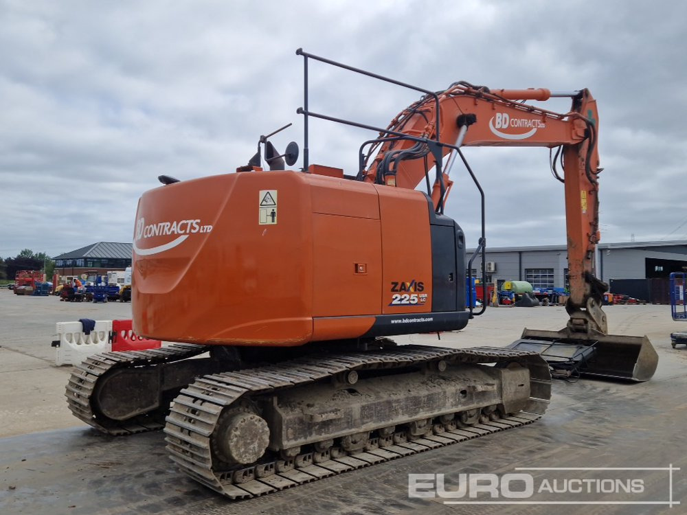 Hitachi ZX225USRLC - Excavadora de cadenas: foto 5 Hitachi ZX225USRLC - Excavadora de cadenas: foto 5