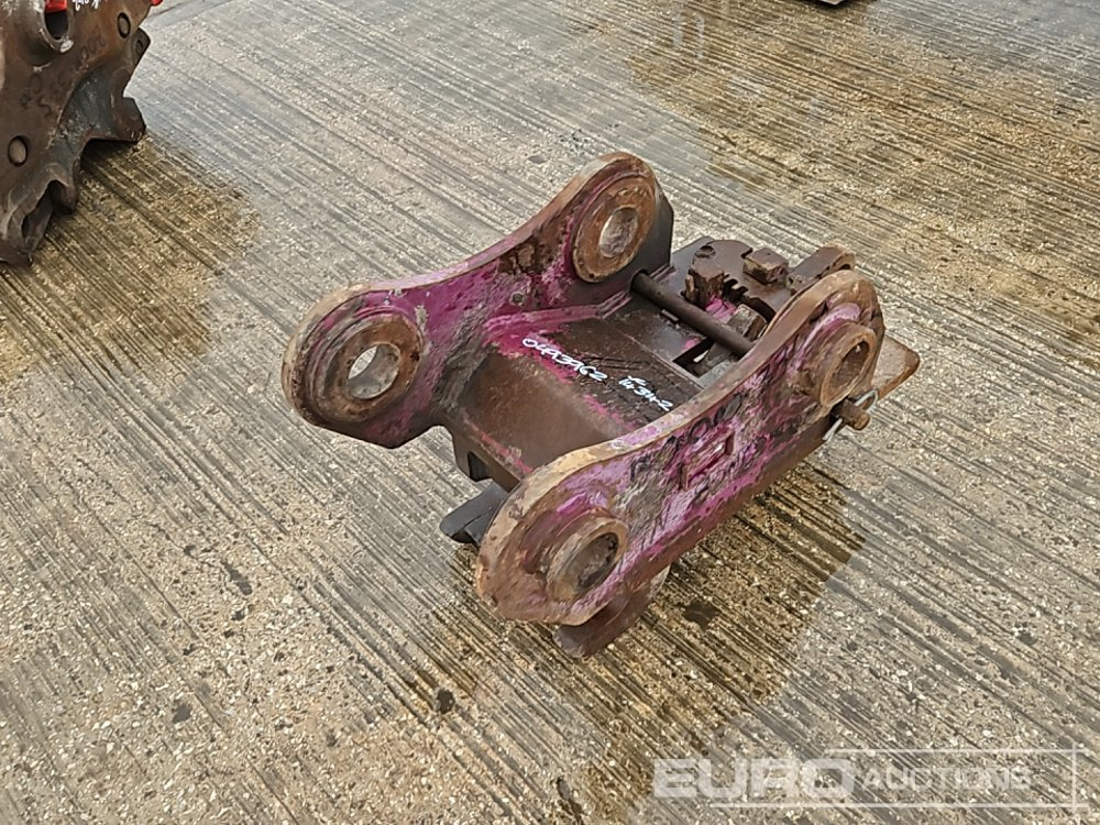 Hydraulic Quick Hitch 80mm Pin to suit 20 Ton Excavator - Acoplamiento rápido: foto 1 Hydraulic Quick Hitch 80mm Pin to suit 20 Ton Excavator - Acoplamiento rápido: foto 1