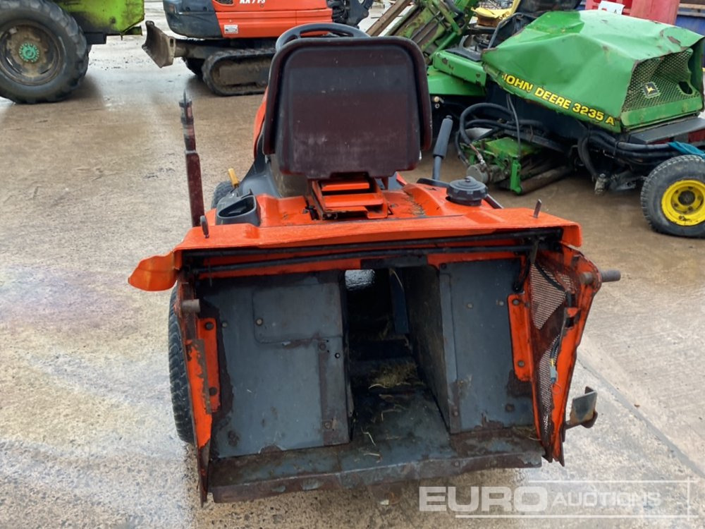 Kubota GR1600-11 Diesel Lawnmower - Cortacésped: foto 4 Kubota GR1600-11 Diesel Lawnmower - Cortacésped: foto 4