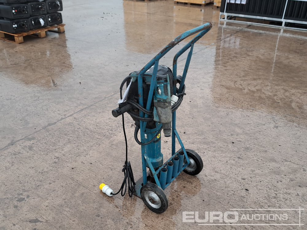 Makita 110v Hammer, Makita 110v Drill - Construcción de carreteras: foto 3 Makita 110v Hammer, Makita 110v Drill - Construcción de carreteras: foto 3