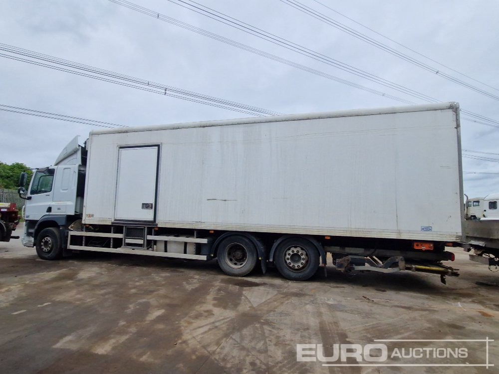 DAF CF330 - Maquinaria de construcción: foto 2 DAF CF330 - Maquinaria de construcción: foto 2