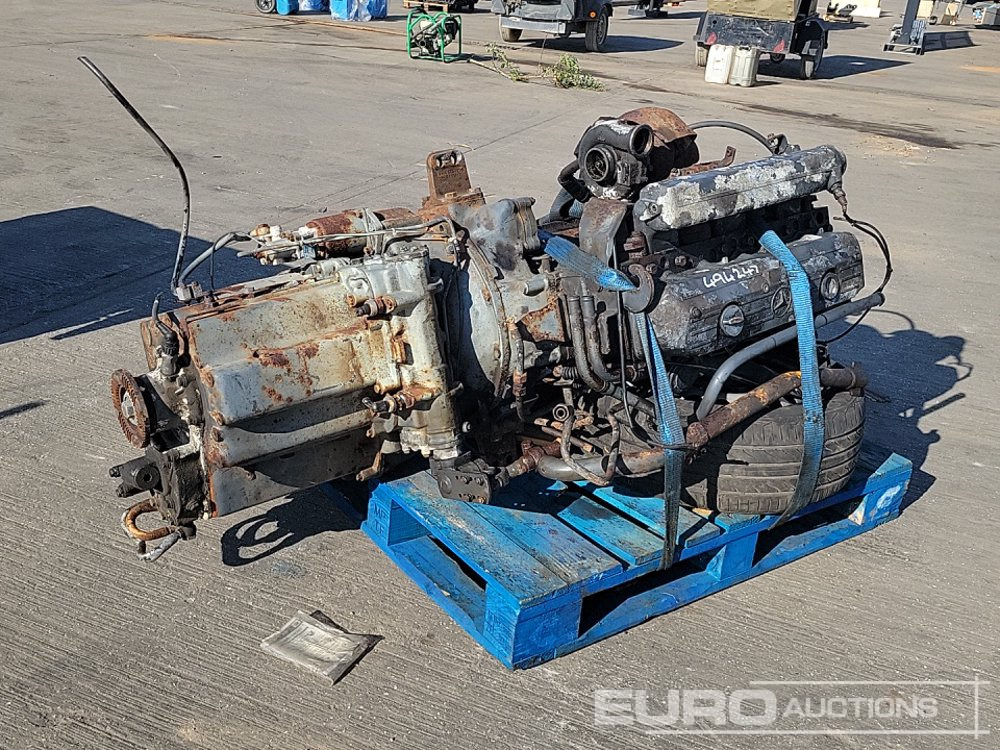 Mercedes 4 Cylinder Engine, Gearbox - Motor: foto 5 Mercedes 4 Cylinder Engine, Gearbox - Motor: foto 5