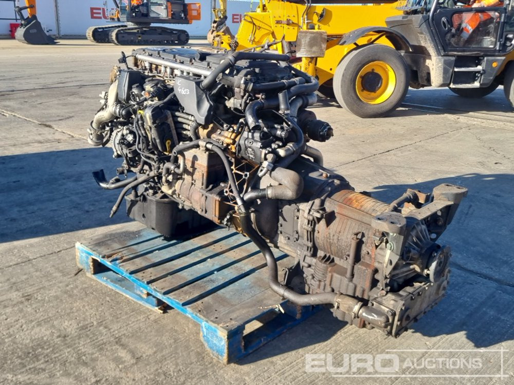 Mercedes 6 Cylinder Engine, Gearbox - Motor: foto 3 Mercedes 6 Cylinder Engine, Gearbox - Motor: foto 3