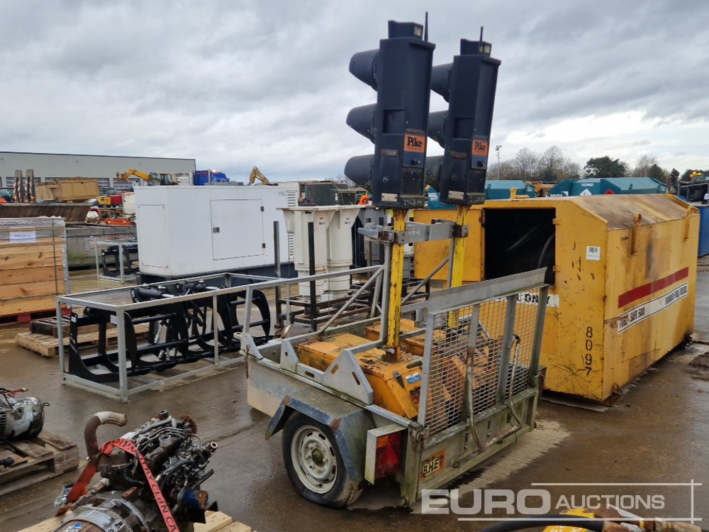 Pike Single Axle Traffic Light System Trailer, Ramp - Remolque porta maquinaria: foto 3 Pike Single Axle Traffic Light System Trailer, Ramp - Remolque porta maquinaria: foto 3