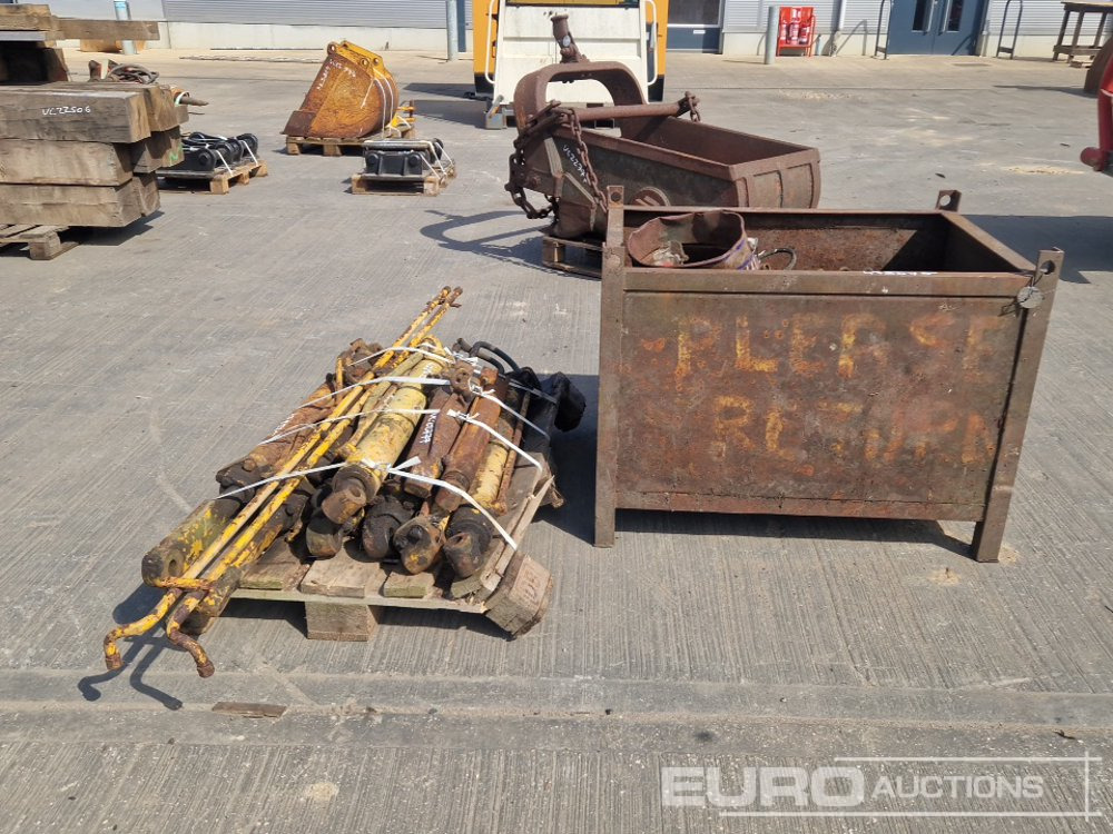 Selection of Spares to suit Crawler Loader (1 Stillage of, 1 Pallet of) - Recambio: foto 4 Selection of Spares to suit Crawler Loader (1 Stillage of, 1 Pallet of) - Recambio: foto 4