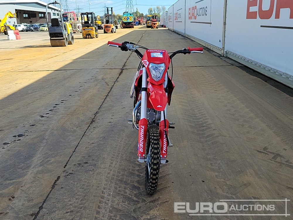 Motocicleta Unused 2025 Apollo Thunder 125cc Motorcross Bike, 14" Front, 12" Rear Tyres, Electric Start, Air Cooled, Hydraulic Suspension, Disc Brakes, Lighting Kit (UNASSEMBLED): foto 8