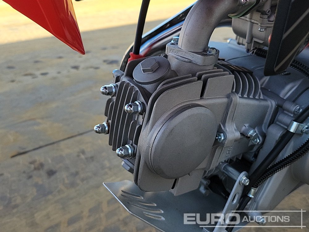 Motocicleta Unused 2025 Apollo Thunder 125cc Motorcross Bike, 14" Front, 12" Rear Tyres, Electric Start, Air Cooled, Hydraulic Suspension, Disc Brakes, Lighting Kit (UNASSEMBLED): foto 15