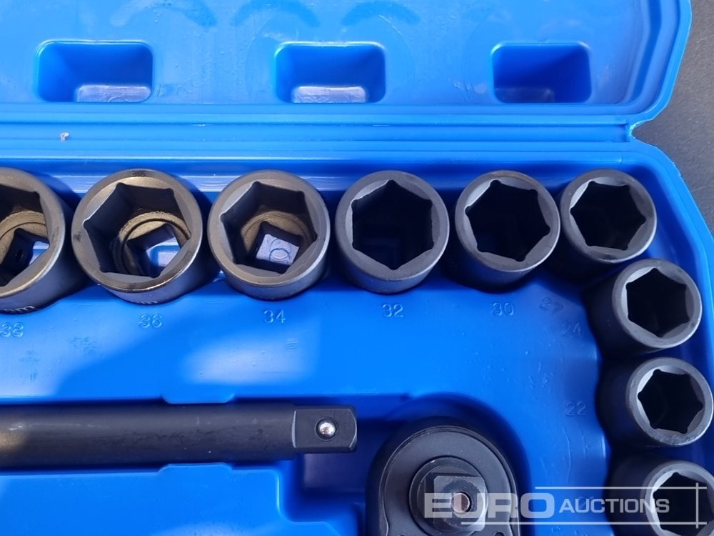 Equipo de taller Unused 2025 Boss 3/4" 30pc Heavy Duty Pneumatic Socket Set, 4" Connecting Rod, 8" Connecting Rod, Ratchet Wrench,  20" Sliding Rod, 18" Bending Rod Universal Coupling, Adapter1-3/4": foto 12