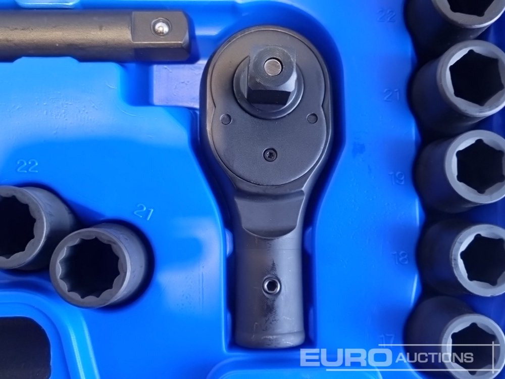 Equipo de taller Unused 2025 Boss 3/4" 30pc Heavy Duty Pneumatic Socket Set, 4" Connecting Rod, 8" Connecting Rod, Ratchet Wrench,  20" Sliding Rod, 18" Bending Rod Universal Coupling, Adapter1-3/4": foto 10