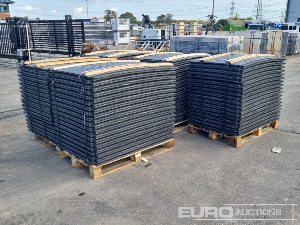 Unused Pallet of 4' x 2.5' Plastic Road Plates (5 of) - Equipo de construcción: foto 1 Unused Pallet of 4' x 2.5' Plastic Road Plates (5 of) - Equipo de construcción: foto 1