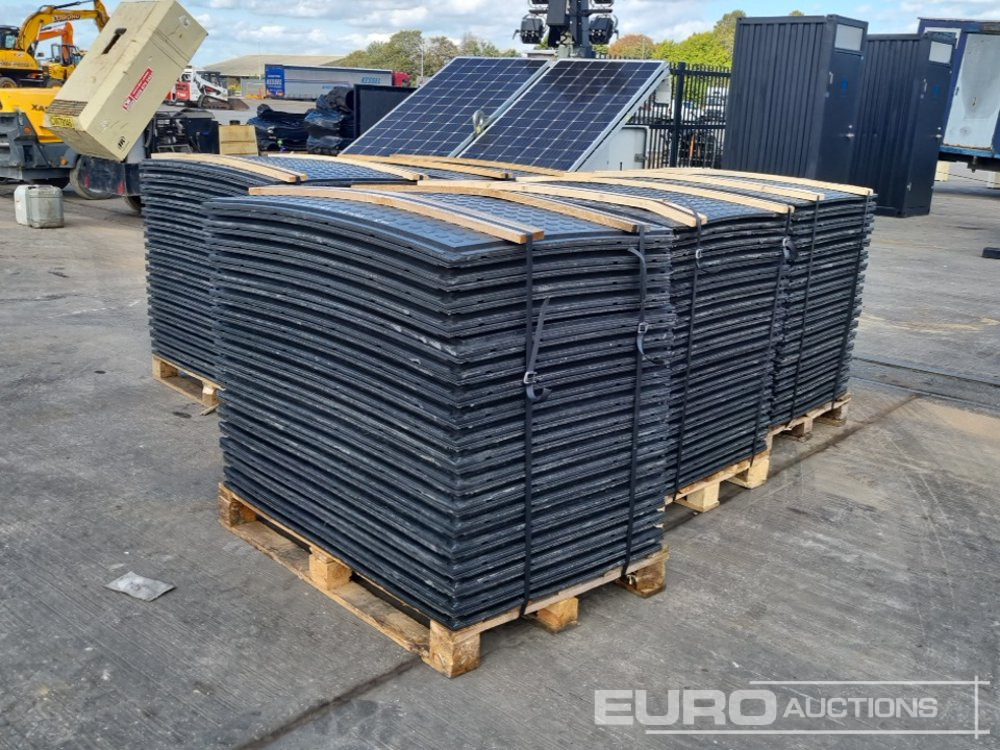 Unused Pallet of 4' x 2.5' Plastic Road Plates (5 of) - Equipo de construcción: foto 3 Unused Pallet of 4' x 2.5' Plastic Road Plates (5 of) - Equipo de construcción: foto 3