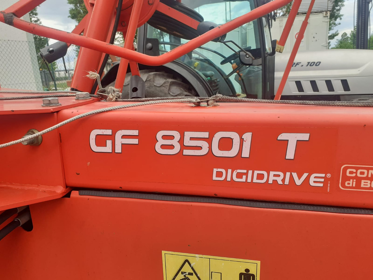 Voltafieno usato Kuhn GF 8501 T - Henificadora: foto 3 Voltafieno usato Kuhn GF 8501 T - Henificadora: foto 3