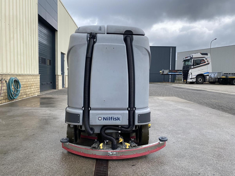 Nilfisk SC6500 1100C, Veeg- Schrobmachine - Fregadora: foto 3 Nilfisk SC6500 1100C, Veeg- Schrobmachine - Fregadora: foto 3