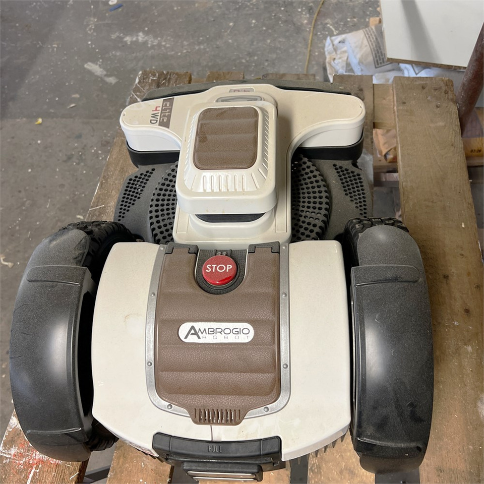 Ambrogio 4.0 Elite Premium 4 wd - Cortacésped: foto 2 Ambrogio 4.0 Elite Premium 4 wd - Cortacésped: foto 2