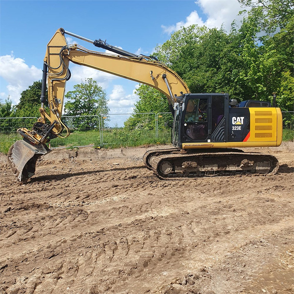 Caterpillar 323 EL - Excavadora de cadenas: foto 1 Caterpillar 323 EL - Excavadora de cadenas: foto 1