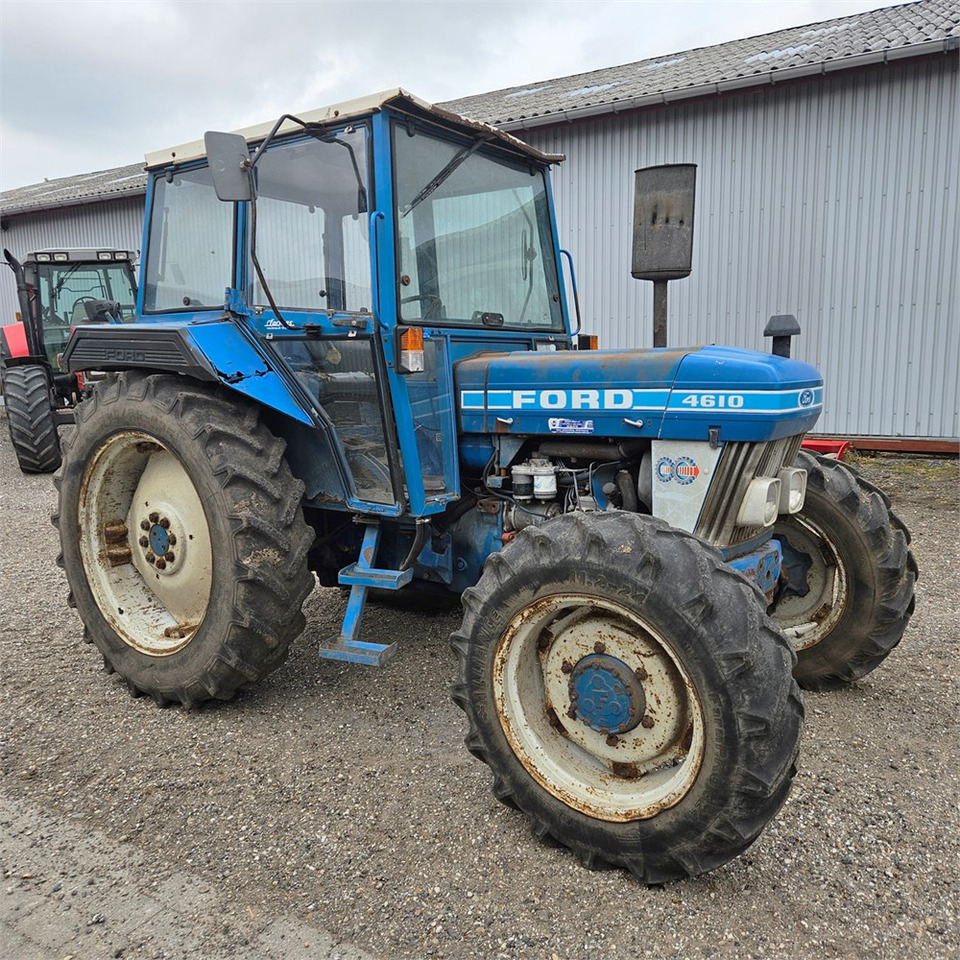 Ford 4610 - Tractor: foto 1 Ford 4610 - Tractor: foto 1