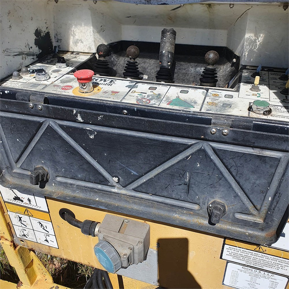 Grove MZ72 DXT - Plataforma telescopica: foto 4 Grove MZ72 DXT - Plataforma telescopica: foto 4