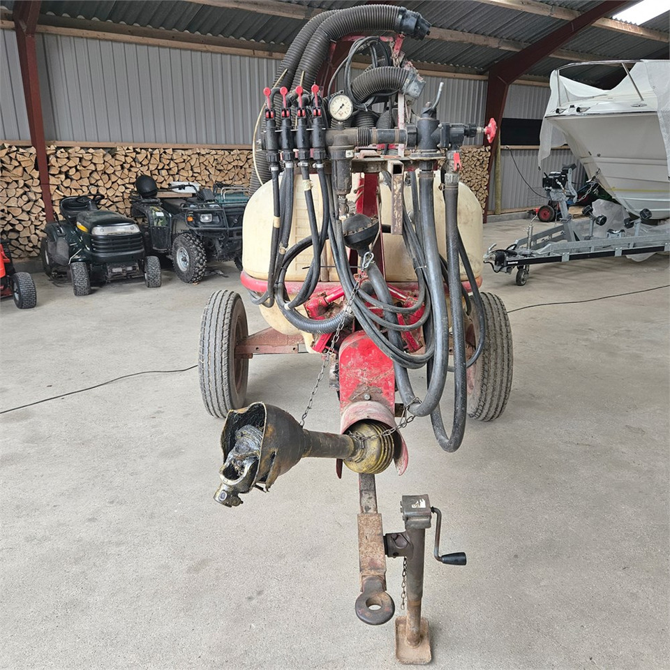 Hardi 800 l - Pulverizador: foto 2 Hardi 800 l - Pulverizador: foto 2