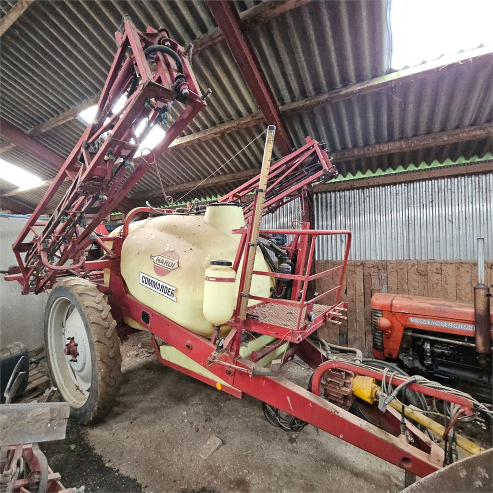 Hardi CM2 Commander 2.800 l - Pulverizador: foto 1 Hardi CM2 Commander 2.800 l - Pulverizador: foto 1