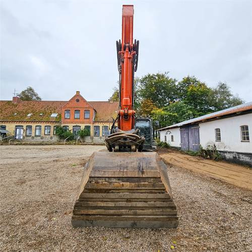 Hitachi ZX210 LC-6 - Excavadora de cadenas: foto 4 Hitachi ZX210 LC-6 - Excavadora de cadenas: foto 4