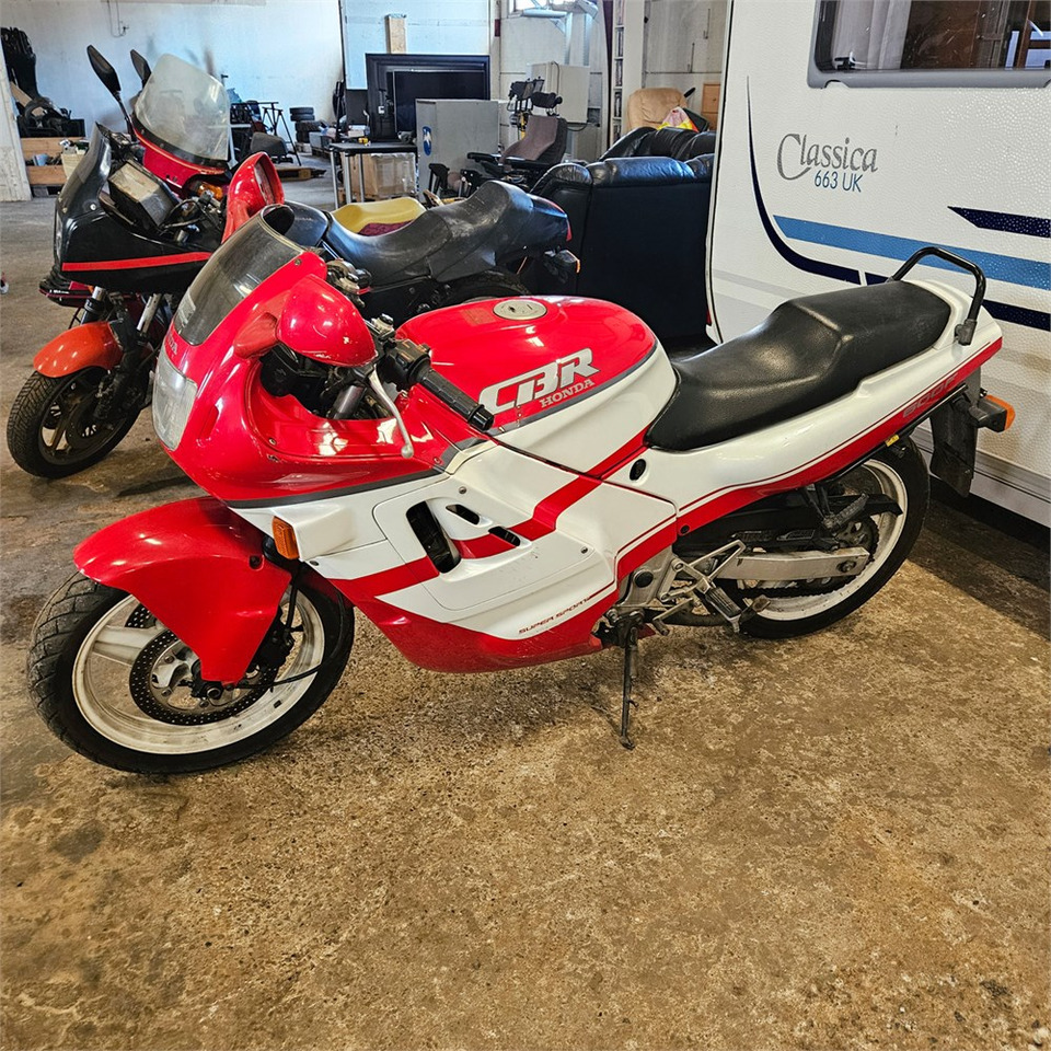 Honda CBR600F Super sport - Motocicleta: foto 2 Honda CBR600F Super sport - Motocicleta: foto 2