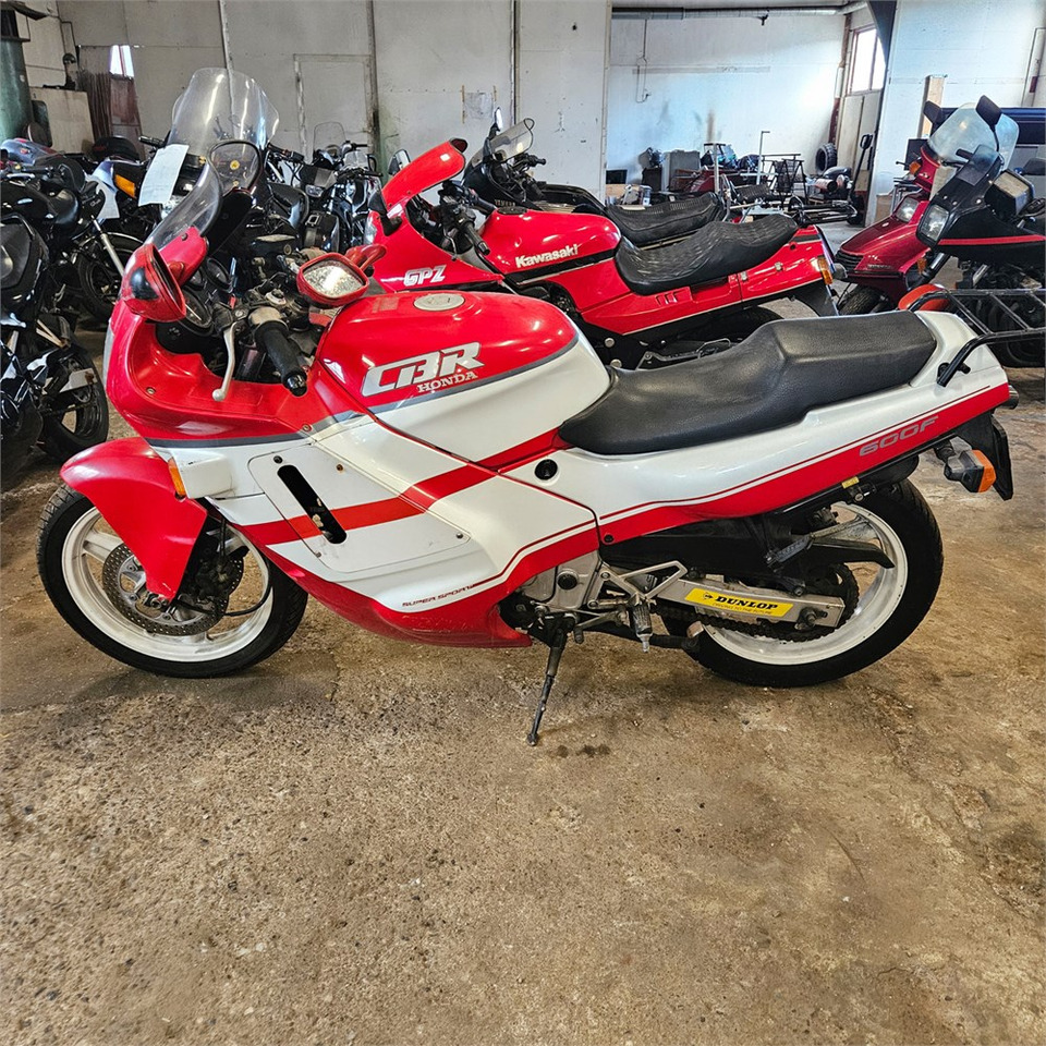 Honda CBR600F Super sport - Motocicleta: foto 2 Honda CBR600F Super sport - Motocicleta: foto 2