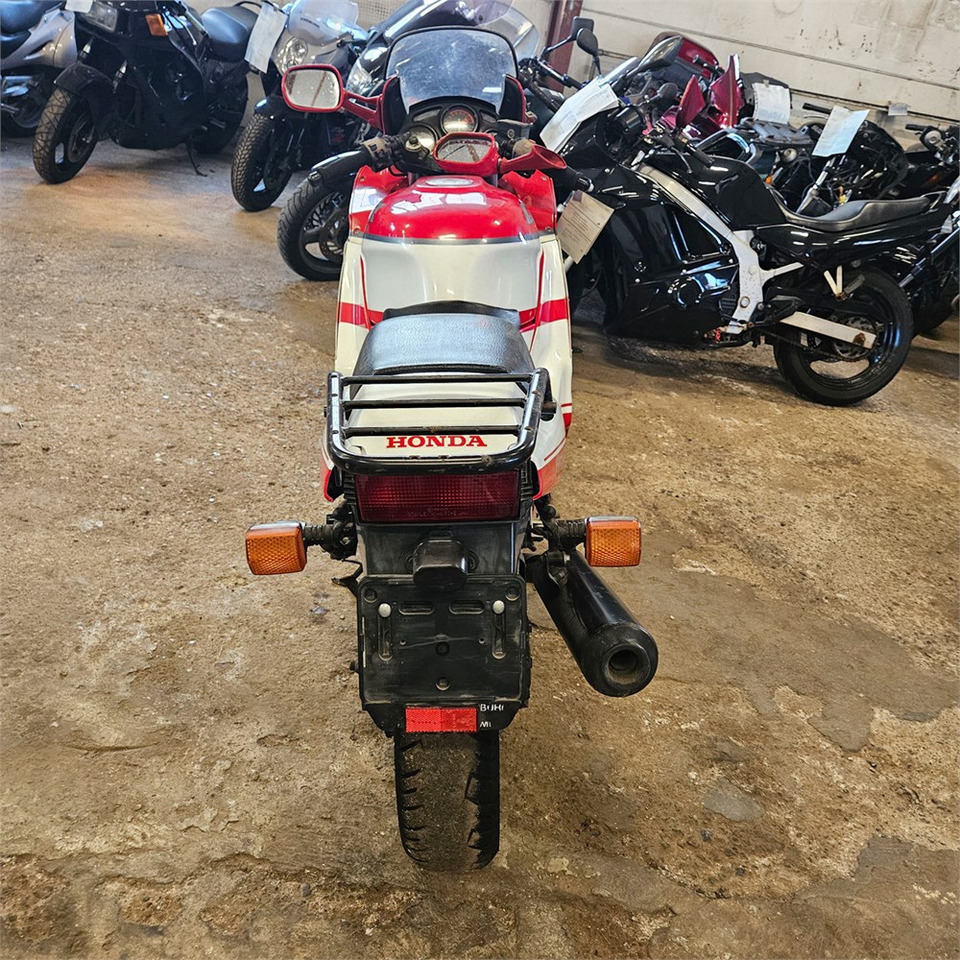 Honda CBR600F Super sport - Motocicleta: foto 4 Honda CBR600F Super sport - Motocicleta: foto 4