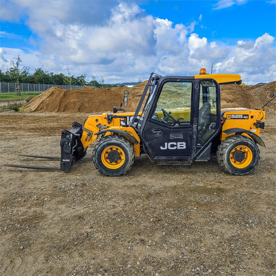 JCB 525-60T4 - Manipulador telescópico: foto 2 JCB 525-60T4 - Manipulador telescópico: foto 2