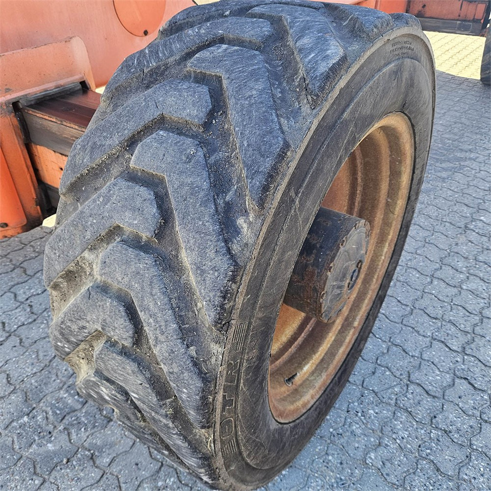 Plataforma articulada JLG 1250 AJP: foto 45