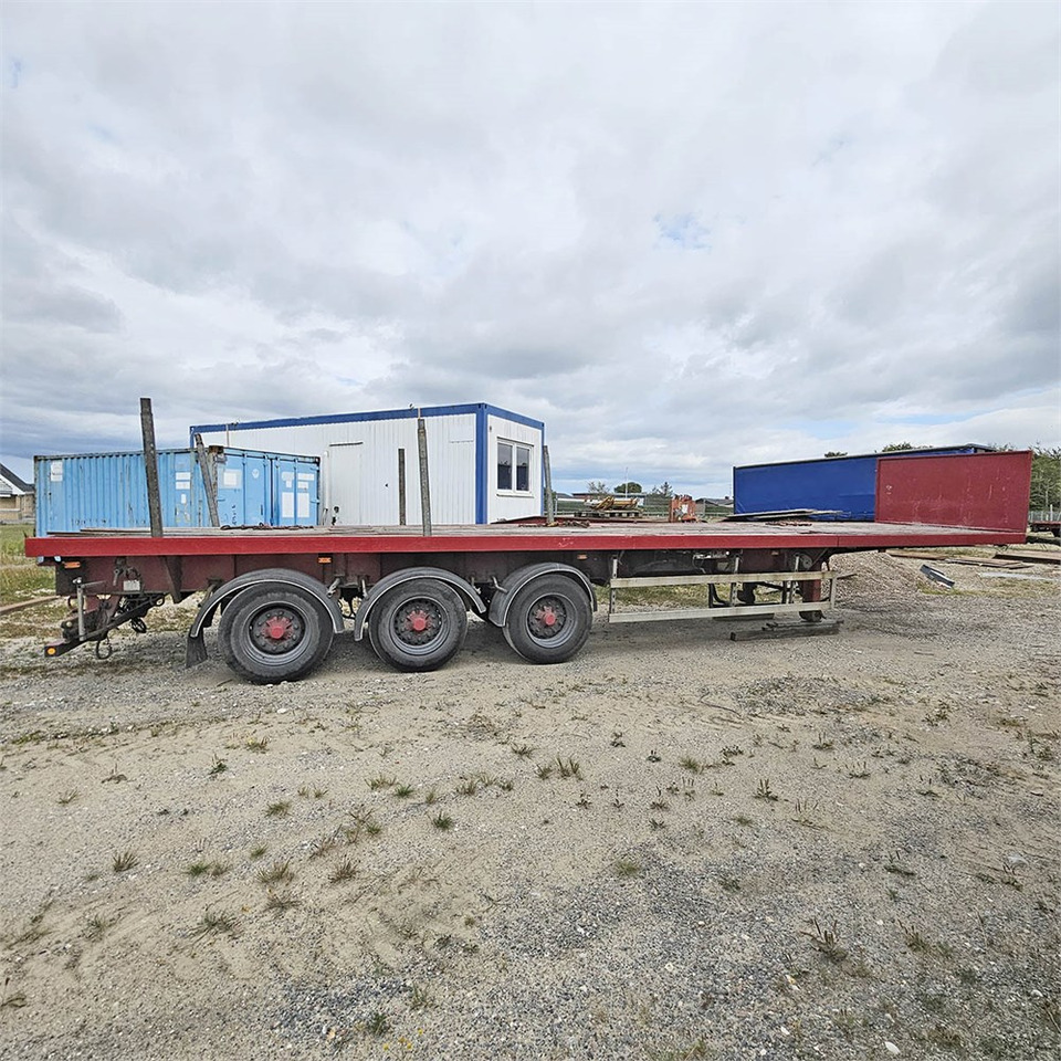 Kel-Berg Sættevogn - Semirremolque plataforma/ Caja abierta: foto 1 Kel-Berg Sættevogn - Semirremolque plataforma/ Caja abierta: foto 1