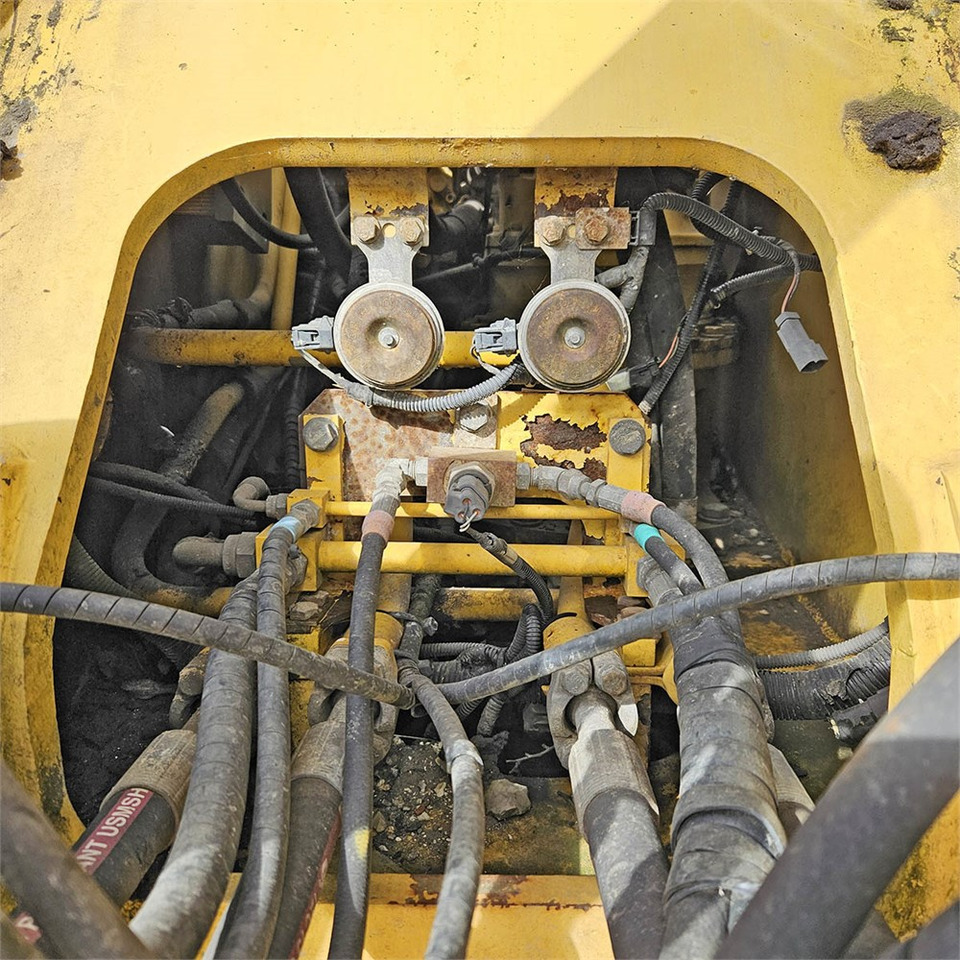 Excavadora de cadenas Komatsu PC240 LC-8: foto 36