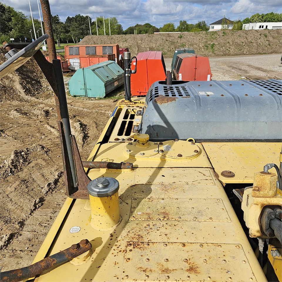 Excavadora de cadenas Komatsu PC240 LC-8: foto 38