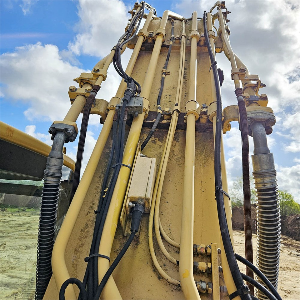 Excavadora de cadenas Komatsu PC240 LC-8: foto 24