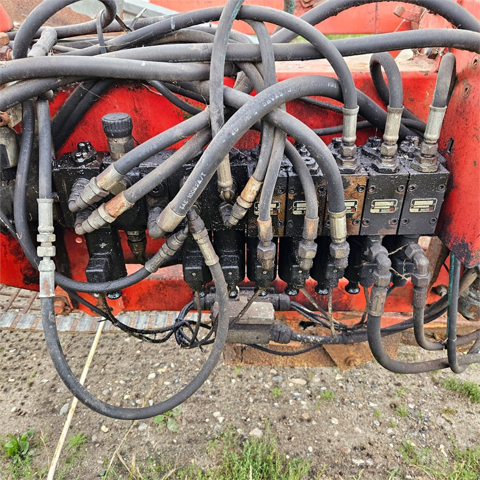 Arrancadora de patatas Kverneland UN 2200: foto 15