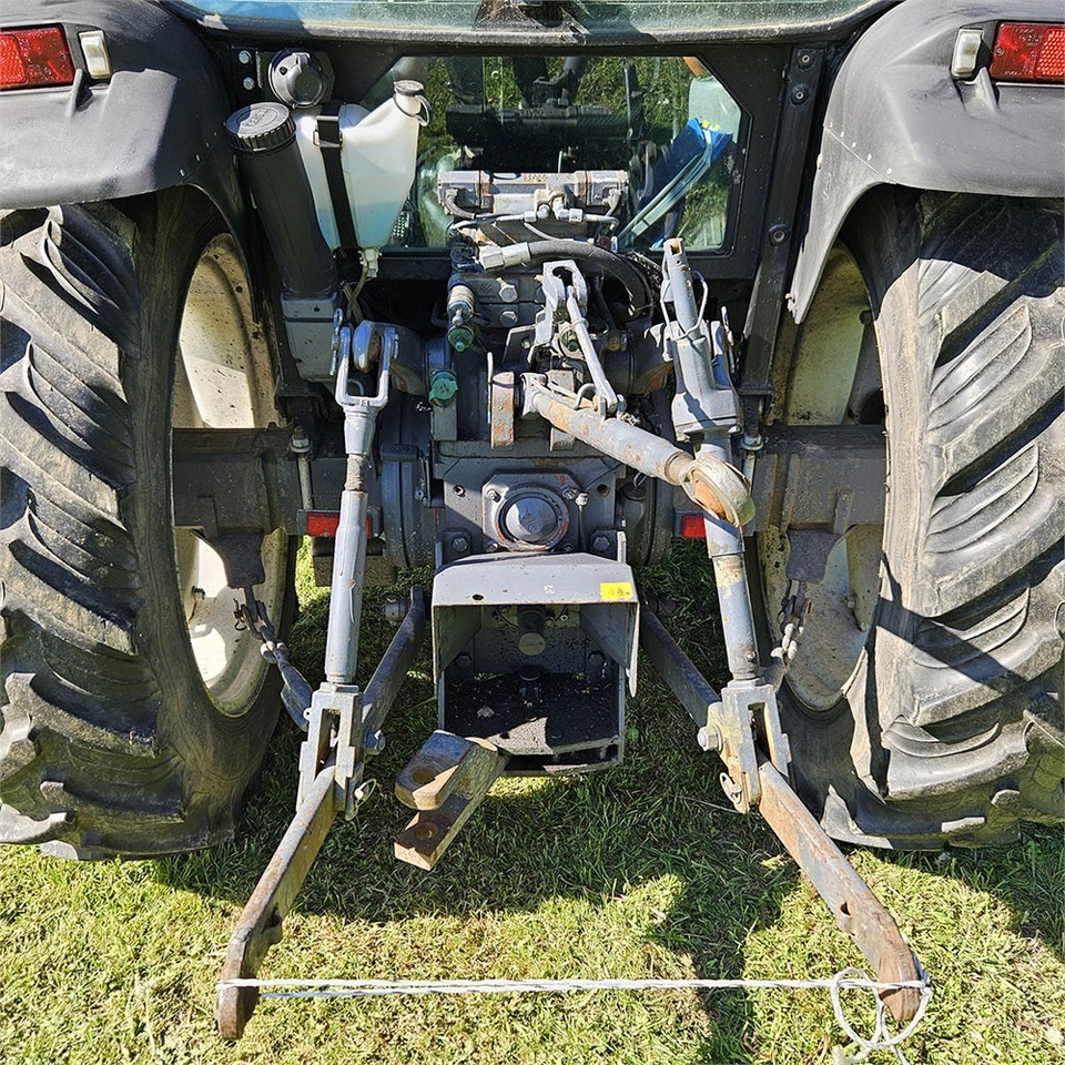 Tractor New Holland TN55D: foto 35