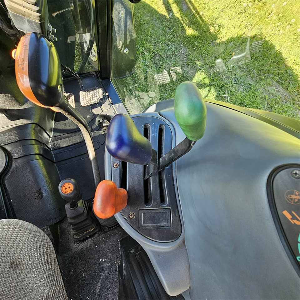 Tractor New Holland TN55D: foto 14