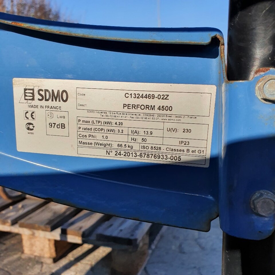 Leasing de SDMO 4500 SDMO 4500: foto 10