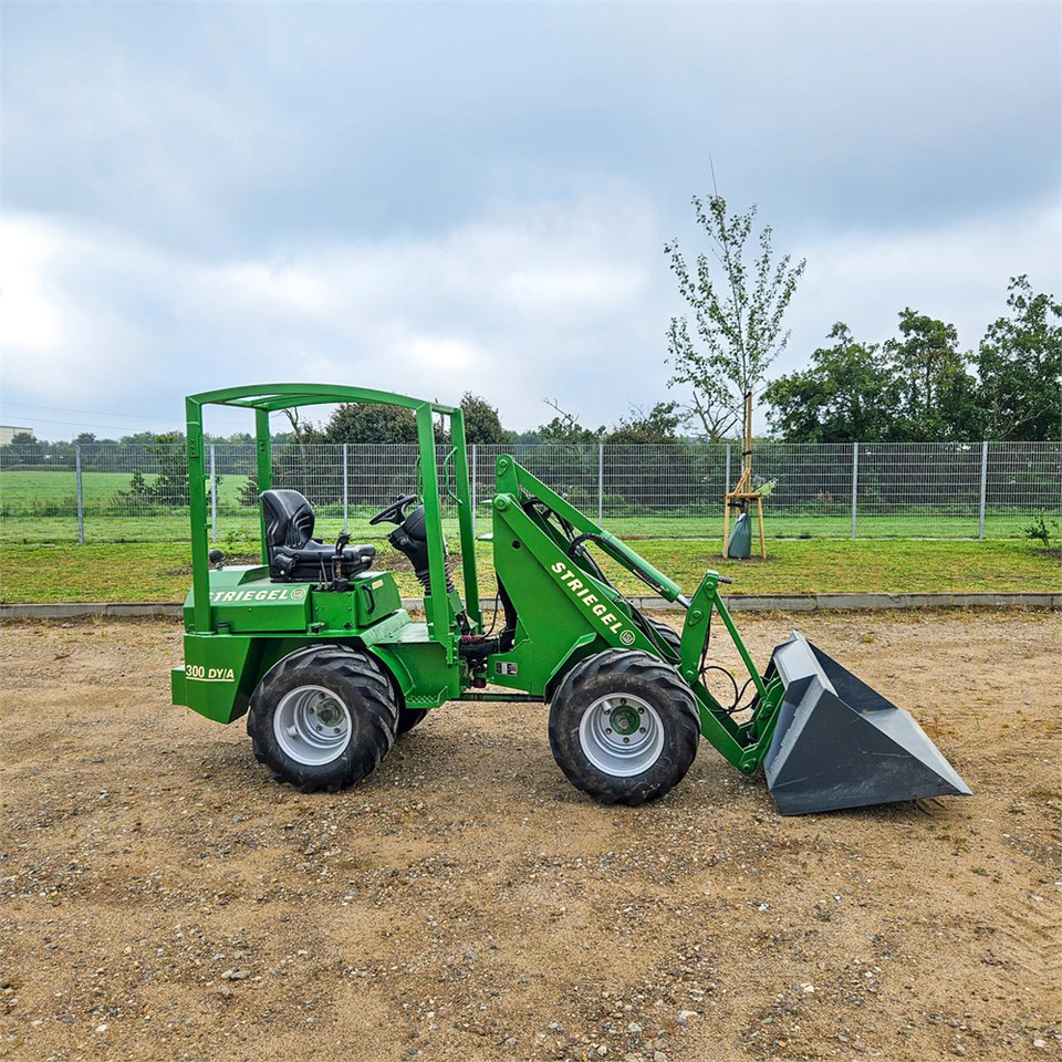 Striegel 300 DYA 37PS - Cargadora de ruedas: foto 2 Striegel 300 DYA 37PS - Cargadora de ruedas: foto 2