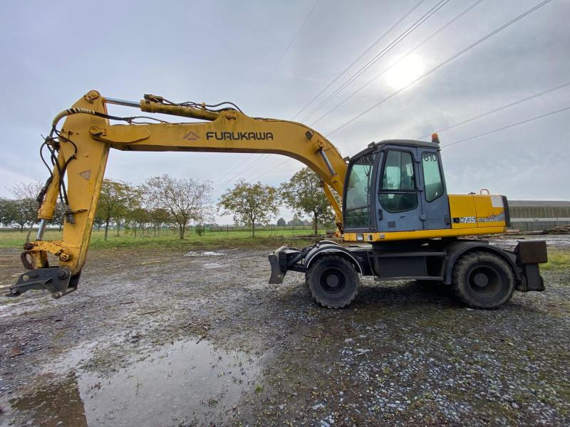 Furukawa W 735 - Excavadora de ruedas: foto 3 Furukawa W 735 - Excavadora de ruedas: foto 3