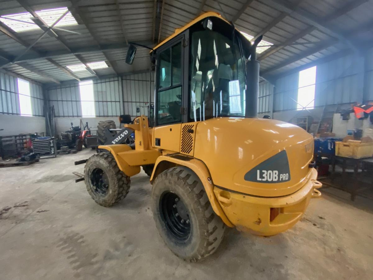 Volvo L 30 B ZX - Cargadora articulada: foto 4 Volvo L 30 B ZX - Cargadora articulada: foto 4