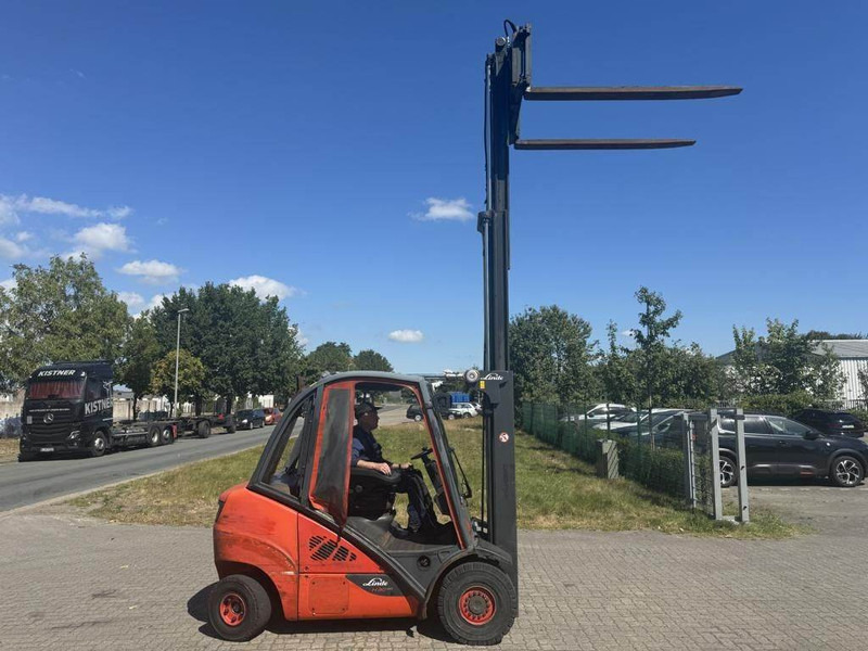 Linde H30D-02 - Carretilla elevadora diésel: foto 4 Linde H30D-02 - Carretilla elevadora diésel: foto 4