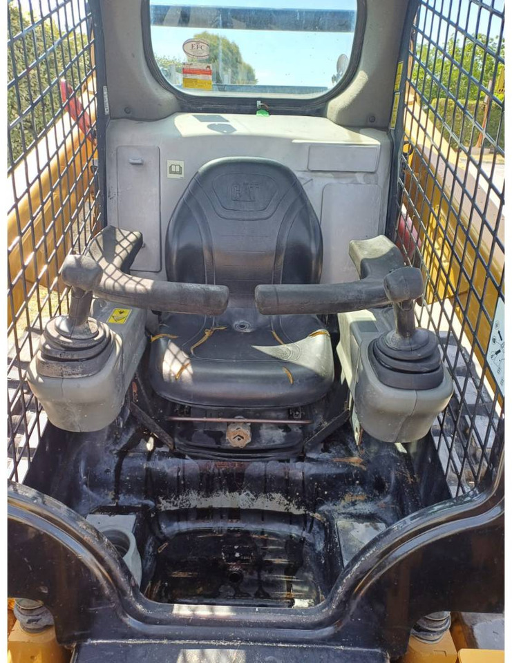 Cargadora de cadenas CAT 259D: foto 10