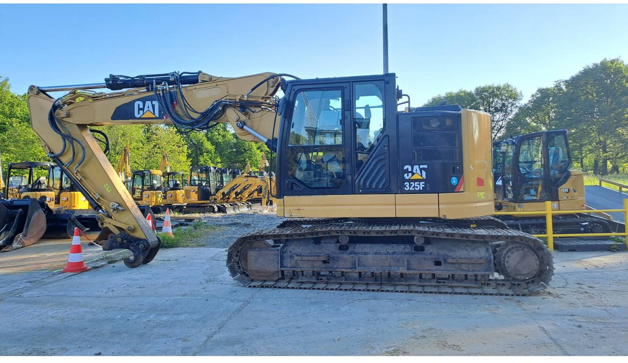 CAT 325F CR - Excavadora de cadenas: foto 2 CAT 325F CR - Excavadora de cadenas: foto 2