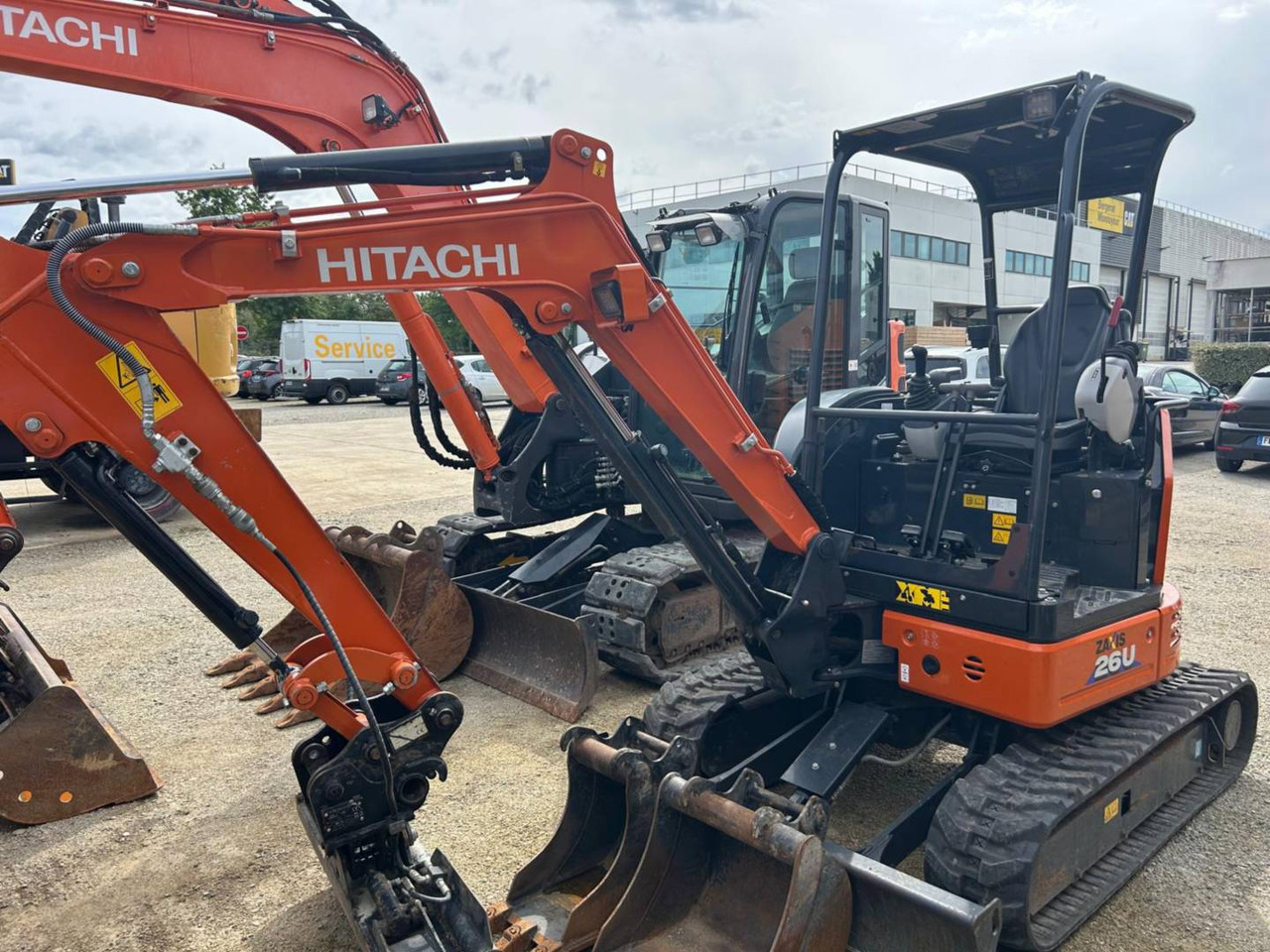 HITACHI ZX26U-6 - Excavadora de cadenas: foto 1 HITACHI ZX26U-6 - Excavadora de cadenas: foto 1