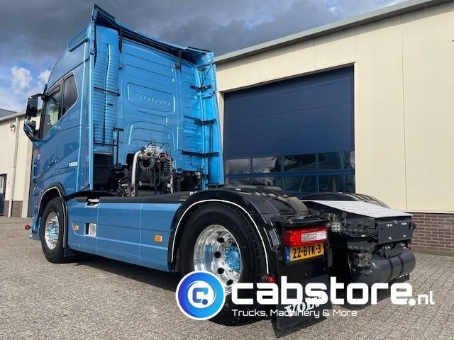 Volvo FH 460 4x2 Tractor Euro 6 (E) - Showtruck - Bouwjaar 2023 - Km 324.389 - Vloeistof pomp/PTO - VEB+ - Zeer goede conditie !! - Cabeza tractora: foto 3 Volvo FH 460 4x2 Tractor Euro 6 (E) - Showtruck - Bouwjaar 2023 - Km 324.389 - Vloeistof pomp/PTO - VEB+ - Zeer goede conditie !! - Cabeza tractora: foto 3