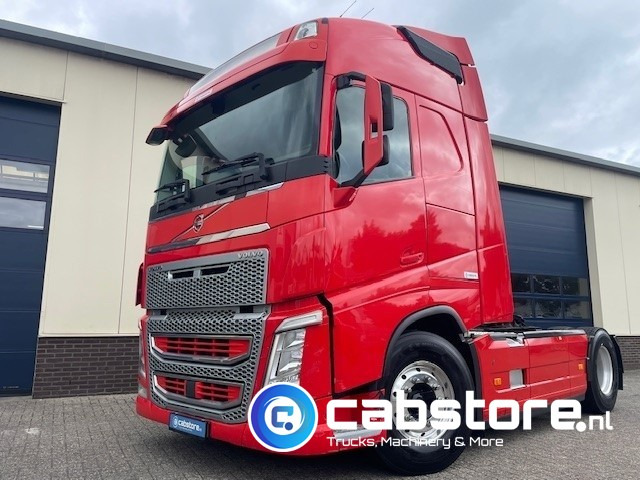 Volvo FH 500 4x2 Euro 6 - Globetrotter - VEB+ Brake - Hydraulic unit - Bouwjaar 2013 - Cabeza tractora: foto 2 Volvo FH 500 4x2 Euro 6 - Globetrotter - VEB+ Brake - Hydraulic unit - Bouwjaar 2013 - Cabeza tractora: foto 2