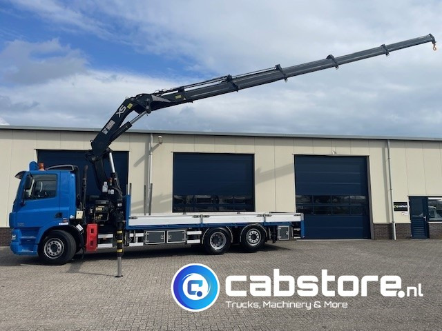 DAF CF 85.360 FAN 6x2 Euro 5 - Open laadbak + HIAB XS 377 EP-5 Hipro laadkraan - Remote control - Bouwjaar 2006 - Zeer goede conditie - Camión grúa: foto 4 DAF CF 85.360 FAN 6x2 Euro 5 - Open laadbak + HIAB XS 377 EP-5 Hipro laadkraan - Remote control - Bouwjaar 2006 - Zeer goede conditie - Camión grúa: foto 4