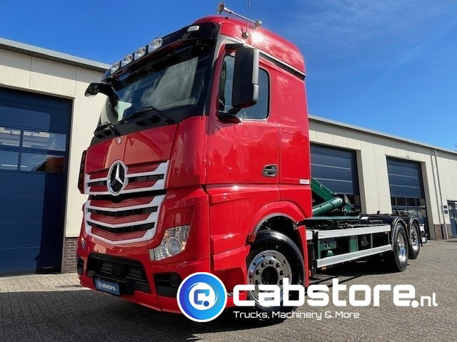 Mercedes-Benz ACTROS 2542 6x2 Euro 6 - HIAB-Multilift 26 Ton's Haakarmsysteem - Containerlift -Bouwjaar 2016 - Km 544.497 - Camión multibasculante: foto 3 Mercedes-Benz ACTROS 2542 6x2 Euro 6 - HIAB-Multilift 26 Ton's Haakarmsysteem - Containerlift -Bouwjaar 2016 - Km 544.497 - Camión multibasculante: foto 3