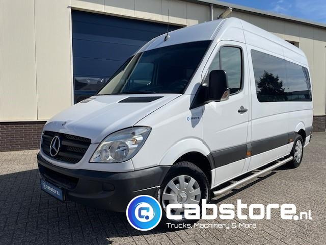 Mercedes-Benz SPRINTER  211 CDI - L2/H2-  Automatische versnellingsbak - 9 Persoons - Bouwjaar 2009 - APK tot 17-01-2026 ! - Side bars - Privacy glas - Airco - Minibús, Furgoneta de pasajeros: foto 2 Mercedes-Benz SPRINTER  211 CDI - L2/H2-  Automatische versnellingsbak - 9 Persoons - Bouwjaar 2009 - APK tot 17-01-2026 ! - Side bars - Privacy glas - Airco - Minibús, Furgoneta de pasajeros: foto 2
